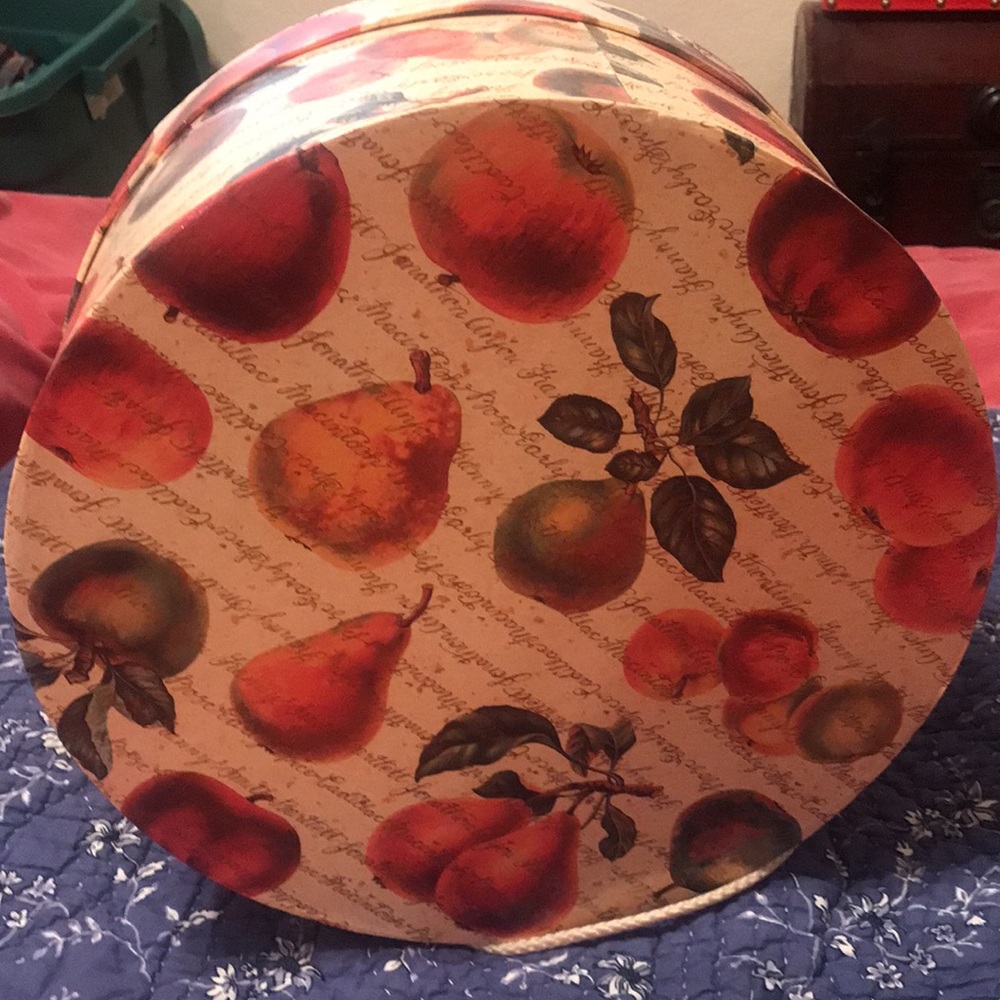 Box Apple Themed Storage Box - Picture 15 of 16
